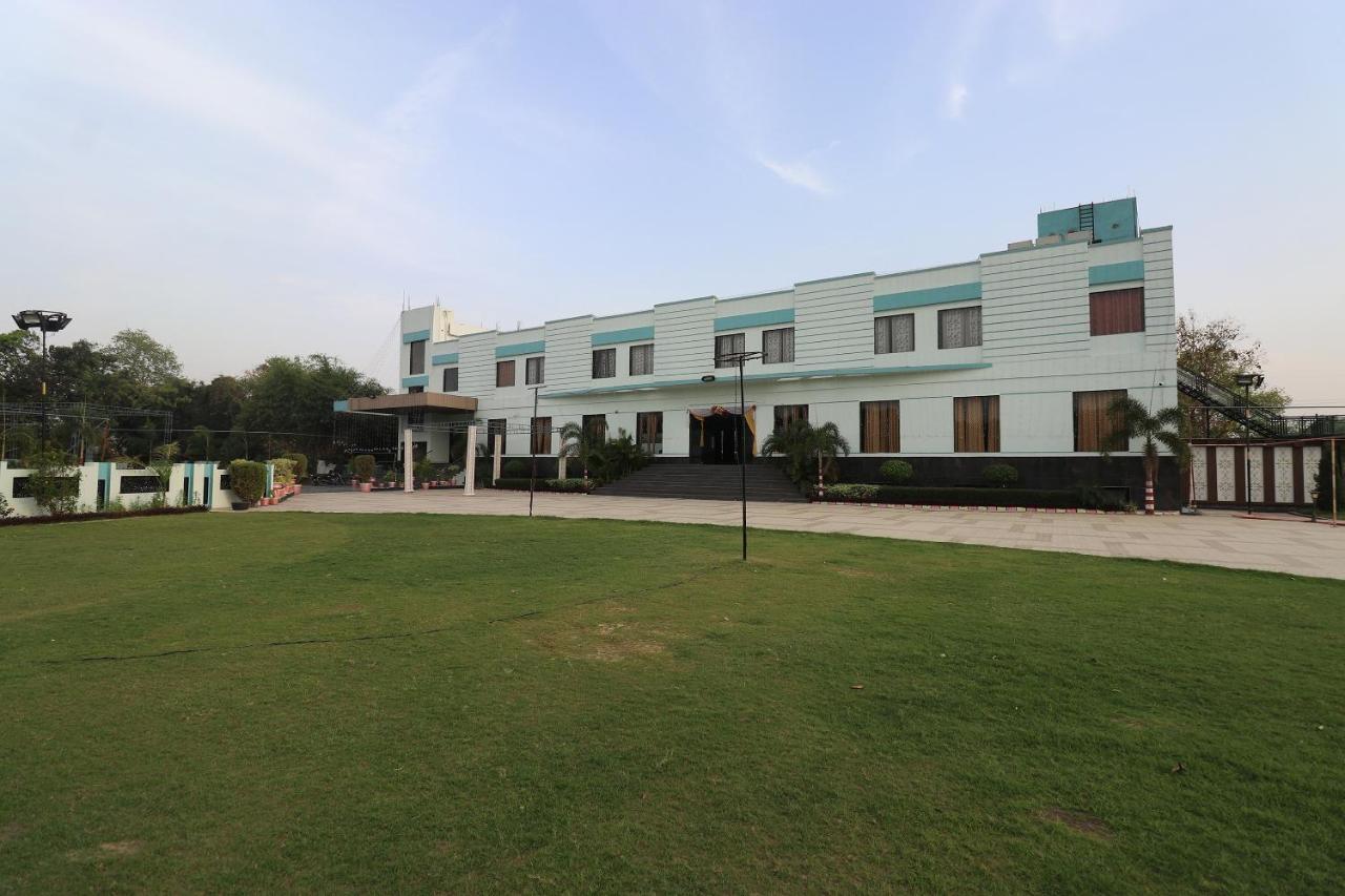Oyo 33387 Laxmi Lawn And Resort Suite Lucknow Exterior photo